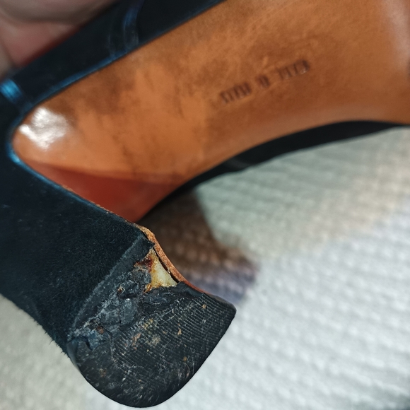 Salvatore  Ferragamo black suede heels size 8B - Picture 14 of 14